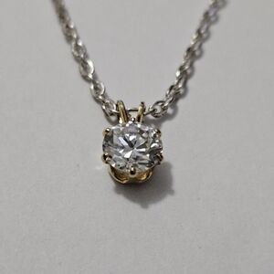 Cubic Zirconia Necklace with Amazing Shine